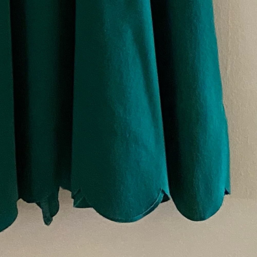 Lulu's Green Long Sleeve Dress with flared cut - Picture 4 of 5